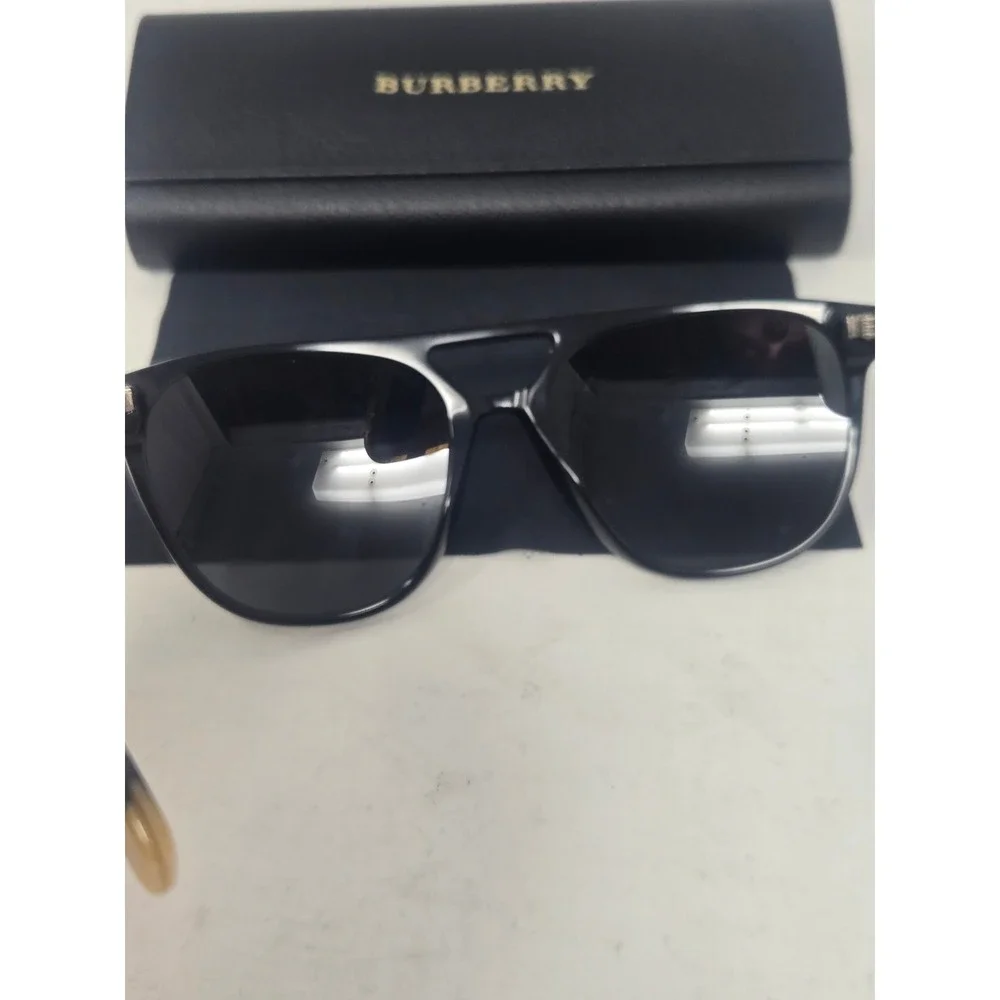 Burberry B 4302 3001/87 Black Check Temple Navigator Sunglasses Italy 56-18-145